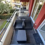 아파트 One Minute To The *