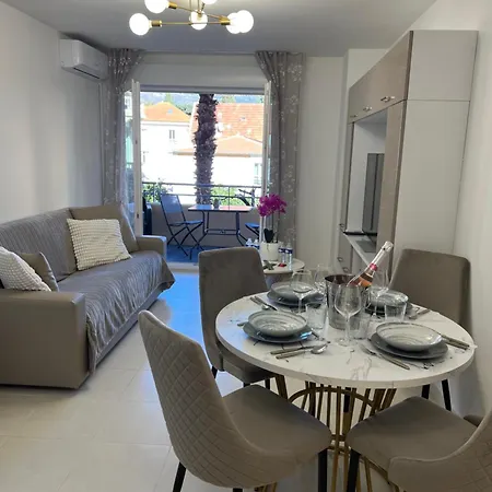 One Minute To The Appartement Menton