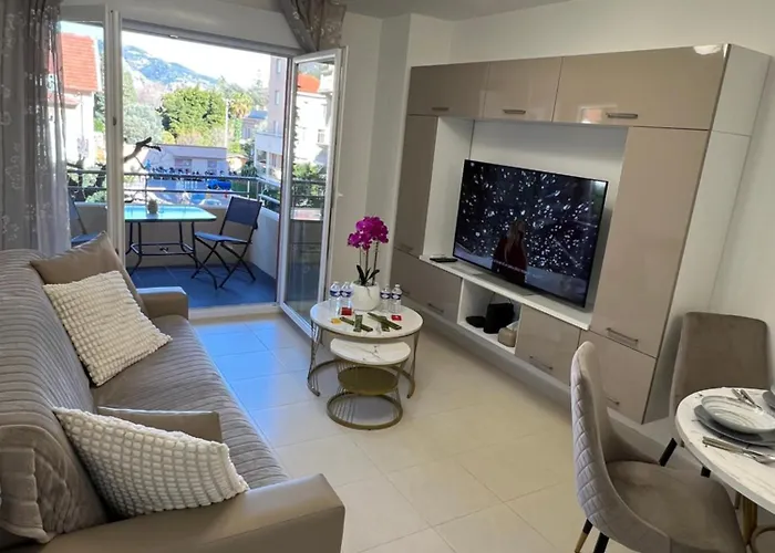 One Minute To The * Μεντόν