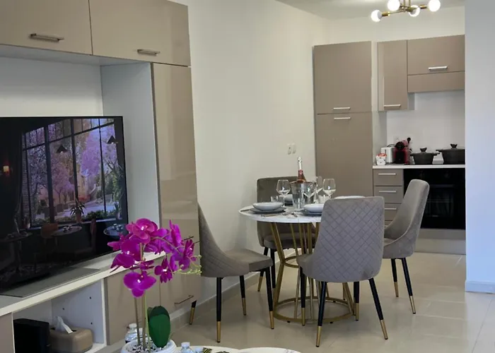 One Minute To The Apartment