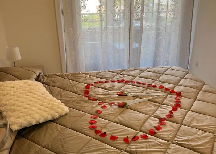 One Minute To The Apartment