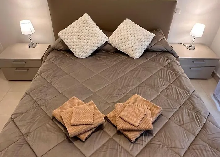 One Minute To The * Мантон